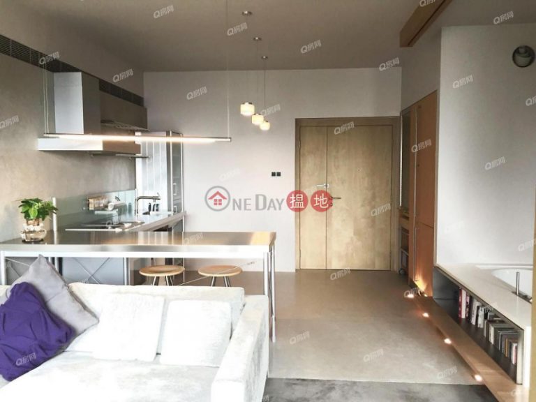 Valverde | 1 bedroom Mid Floor Flat for Sale