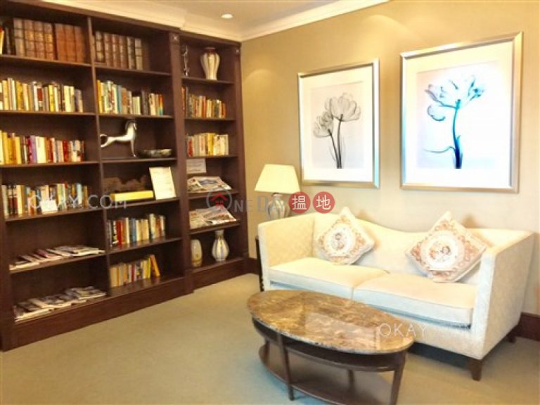 Unique 4 bed on high floor with harbour views & parking | Rental