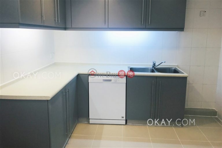 Efficient 3 bedroom with parking | Rental