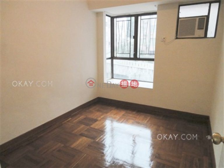 Tasteful 3 bedroom with balcony & parking | Rental