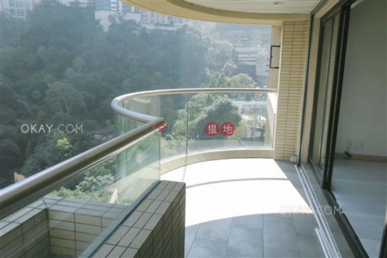 Efficient 4 bedroom with balcony & parking | Rental