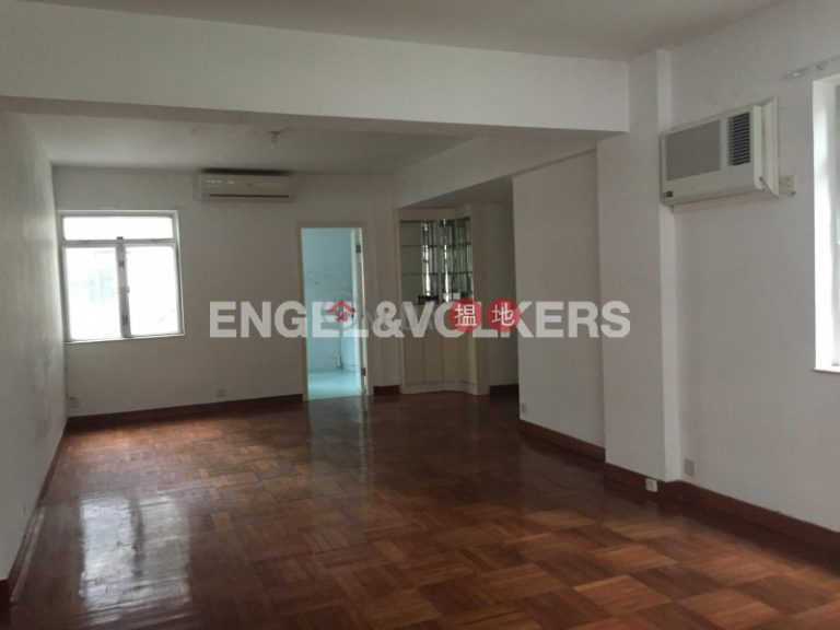 3 Bedroom Family Flat for Sale in Central Mid Levels