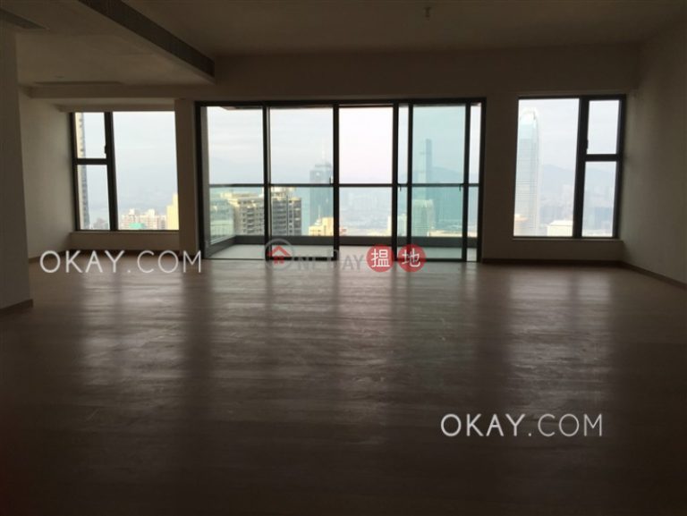 Rare 3 bedroom on high floor with balcony & parking | Rental