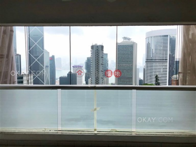 Efficient 4 bedroom with balcony & parking | Rental