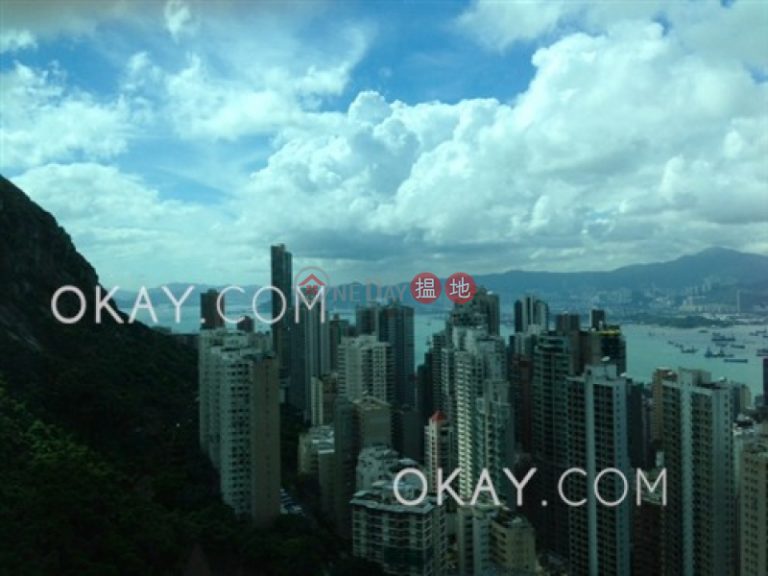 Unique 4 bed on high floor with harbour views & parking | Rental