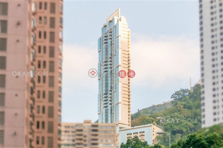 Luxurious 3 bedroom with balcony & parking | For Sale