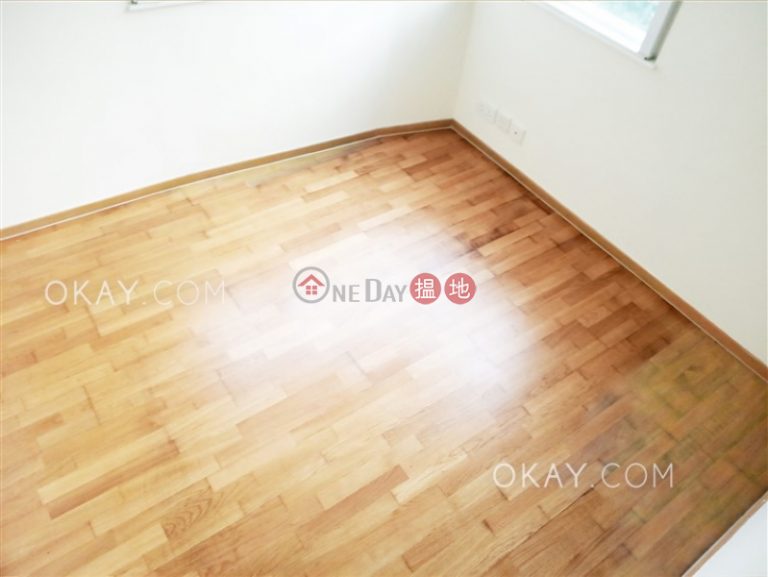 Efficient 3 bedroom on high floor with parking | Rental
