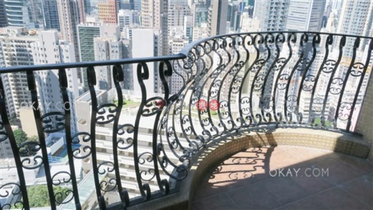 Luxurious 3 bed on high floor with rooftop & balcony | For Sale