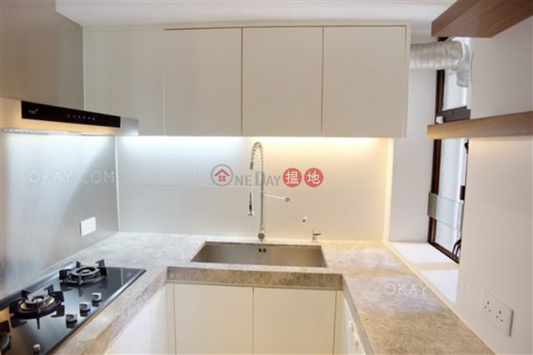 Charming 2 bedroom in Mid-levels West | Rental