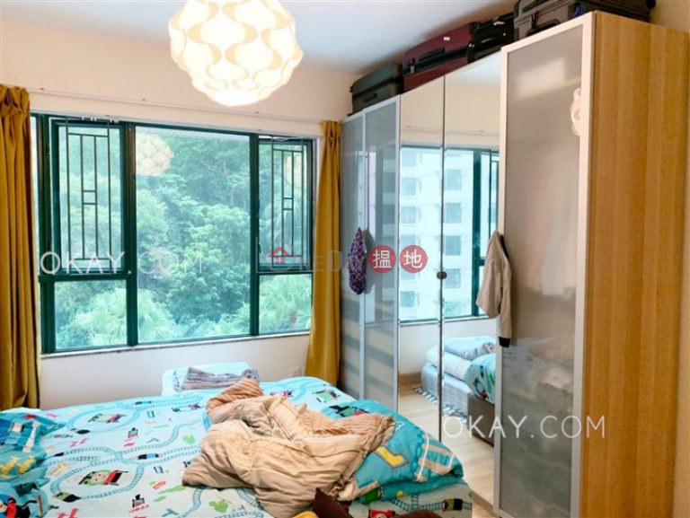 Stylish 3 bedroom with parking | Rental