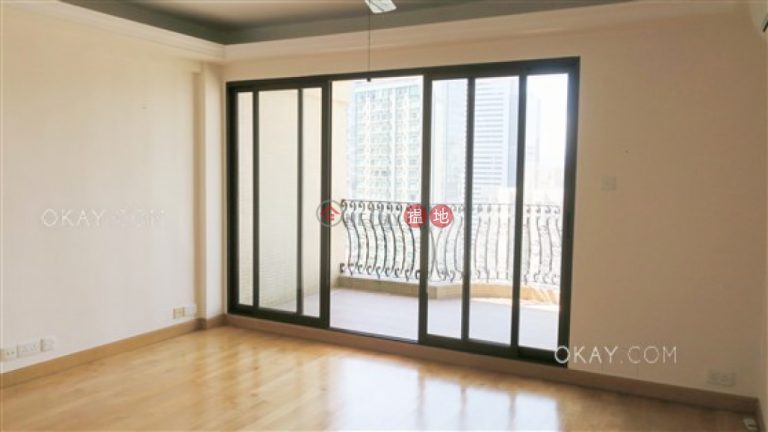 Luxurious 3 bed on high floor with rooftop & balcony | For Sale