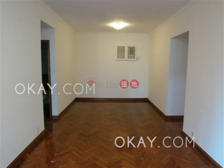 Tasteful 2 bedroom with parking | Rental