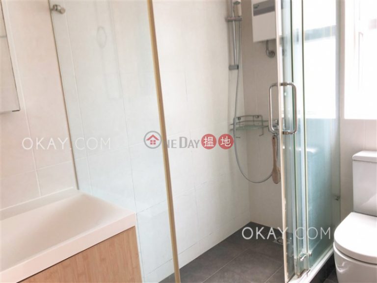 Nicely kept 3 bedroom with balcony | Rental