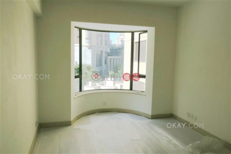 Efficient 4 bedroom with balcony & parking | Rental