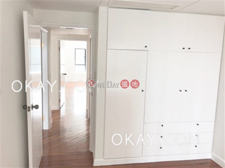 Luxurious 3 bedroom with parking | Rental