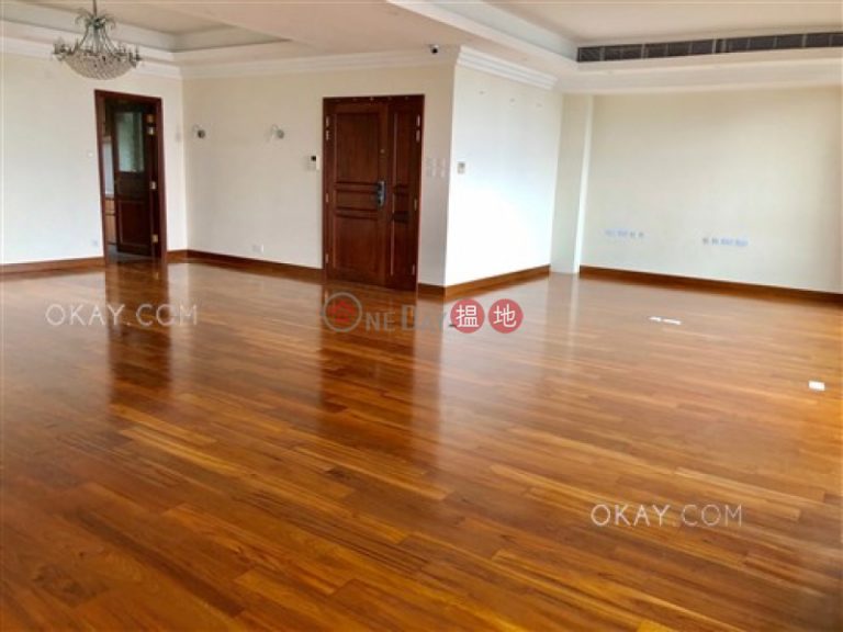 Luxurious 3 bedroom with balcony & parking | For Sale