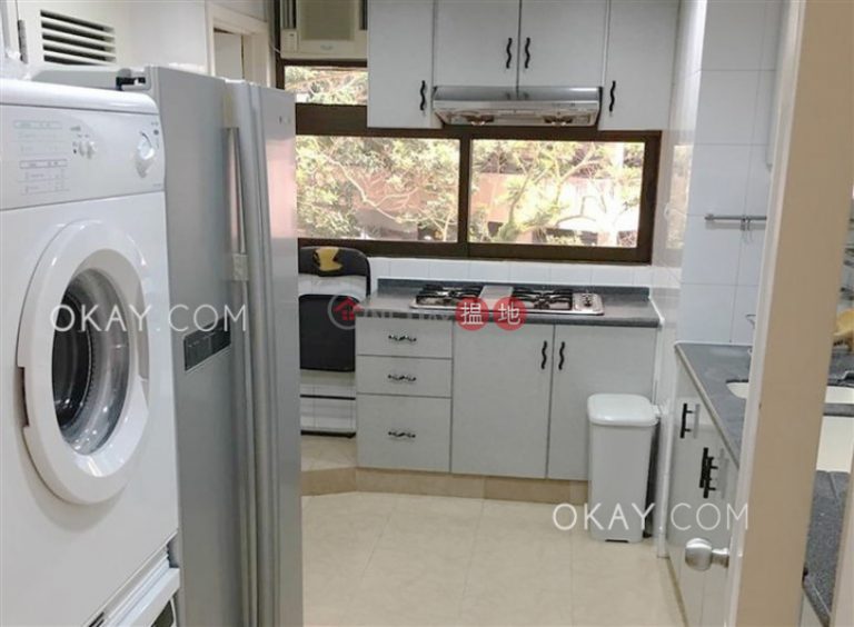 Efficient 3 bedroom with balcony & parking | Rental