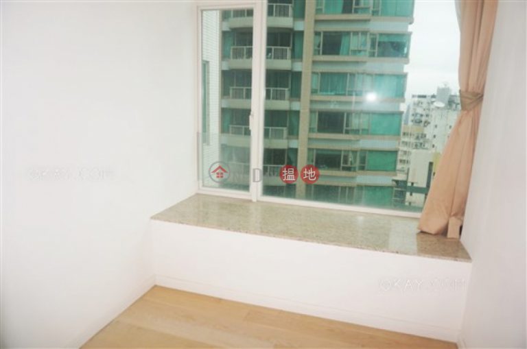 Stylish 3 bedroom on high floor with balcony | Rental