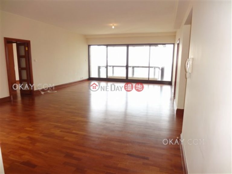 Lovely 4 bedroom with balcony & parking | Rental