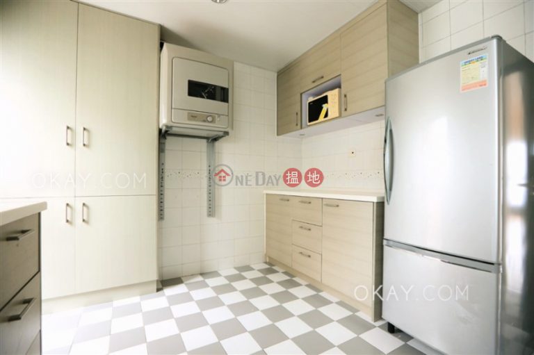 Beautiful 4 bed on high floor with sea views & parking | Rental