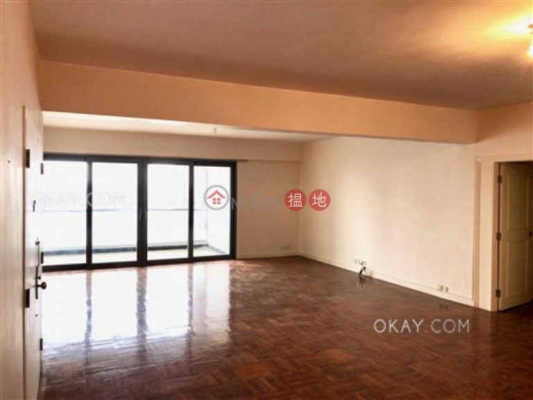 Efficient 4 bedroom with balcony & parking | Rental