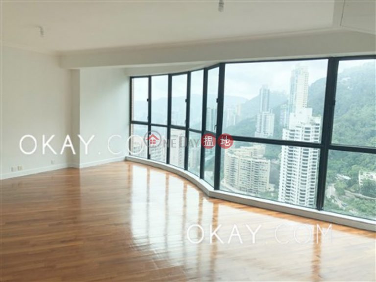 Luxurious 3 bedroom with parking | Rental