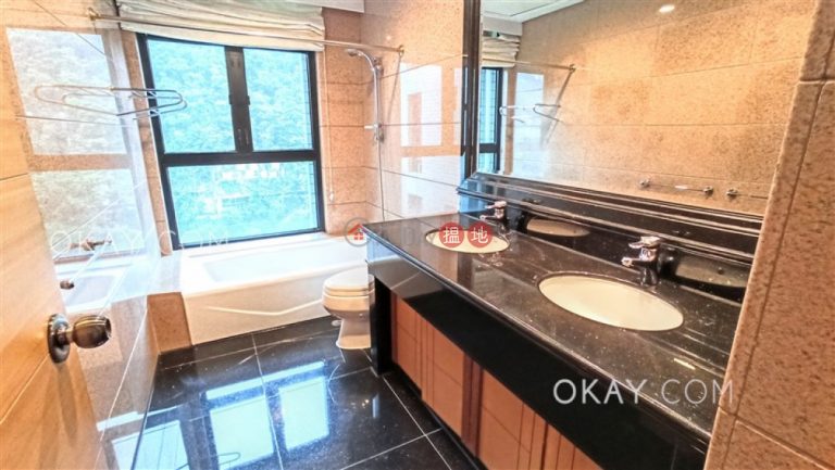 Rare 3 bedroom in Mid-levels Central | Rental