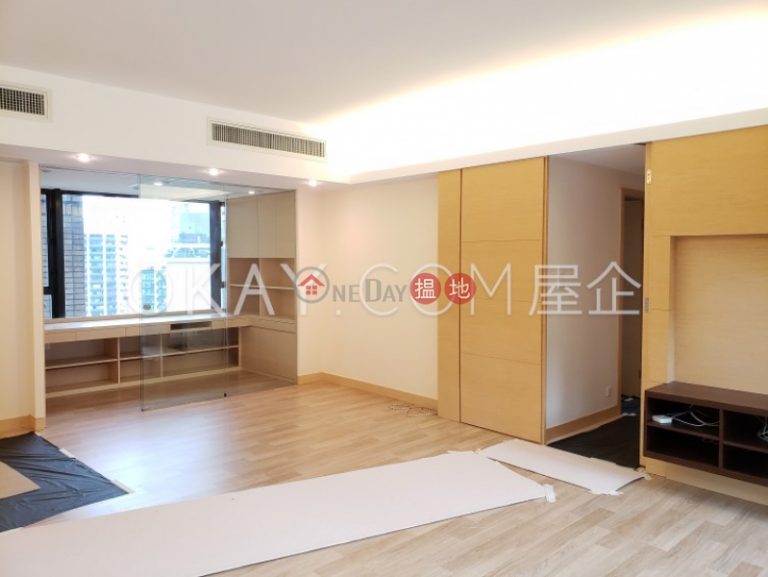 Unique 3 bedroom on high floor with parking | Rental