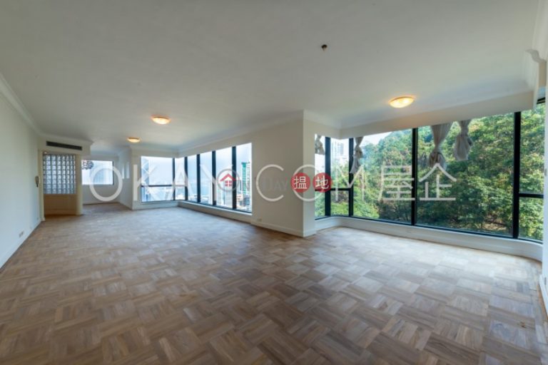Exquisite 4 bedroom with sea views & parking | Rental