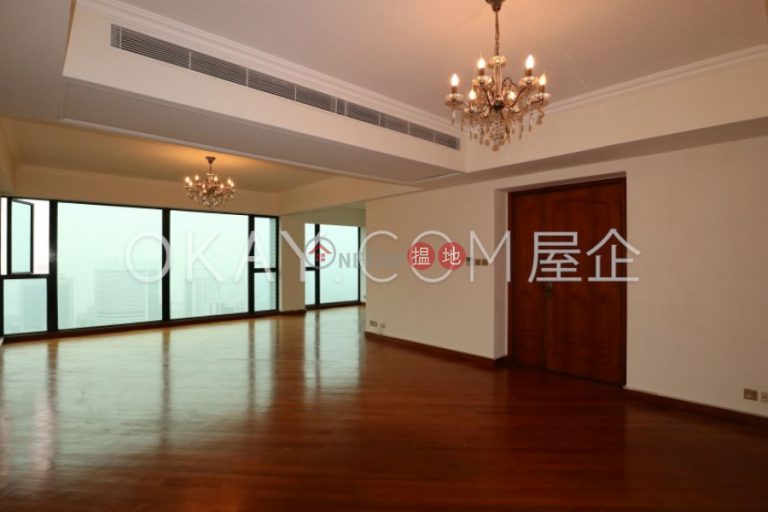 Beautiful 3 bedroom with harbour views & parking | Rental
