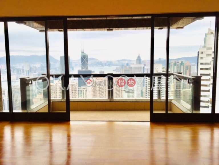 Stylish 3 bedroom on high floor with balcony & parking | Rental