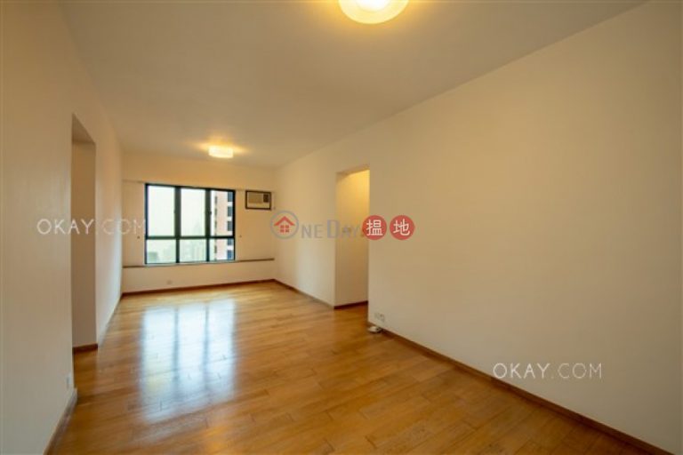 Stylish 2 bedroom with harbour views & parking | Rental