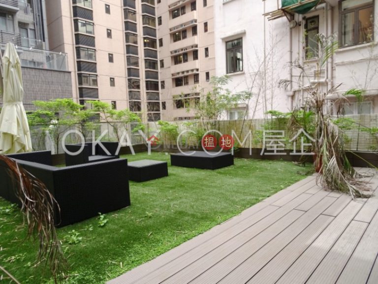 Luxurious 3 bedroom with terrace | Rental