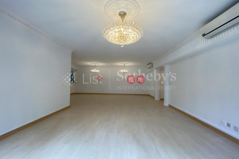 Property for Rent at Clovelly Court with 3 Bedrooms