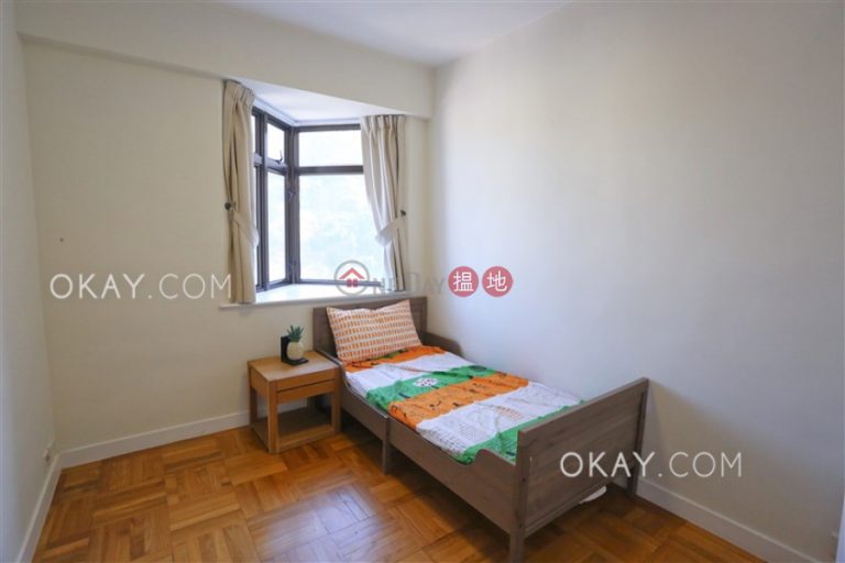 Luxurious 3 bedroom with parking | Rental