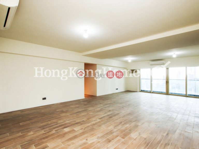 3 Bedroom Family Unit for Rent at St. Joan Court