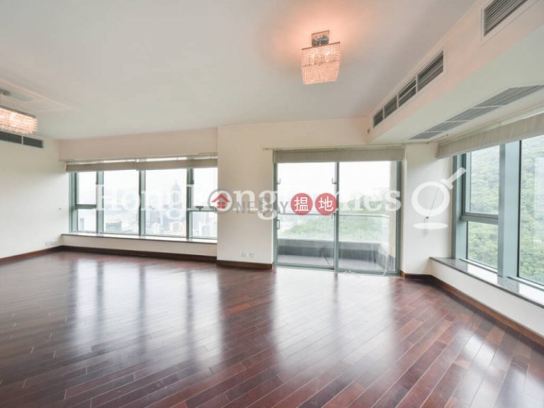 4 Bedroom Luxury Unit for Rent at Bowen's Lookout