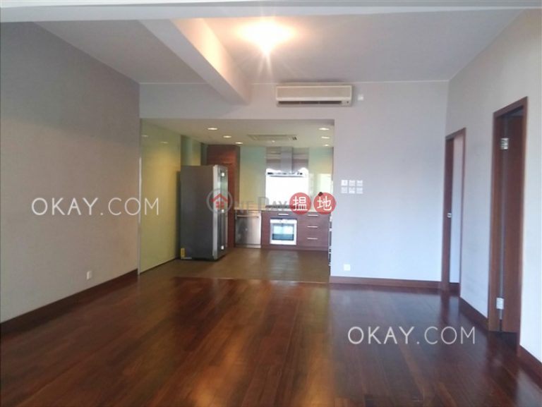 Rare 2 bedroom with balcony | Rental
