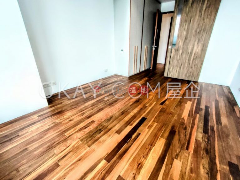 Stylish 3 bed on high floor with harbour views | Rental