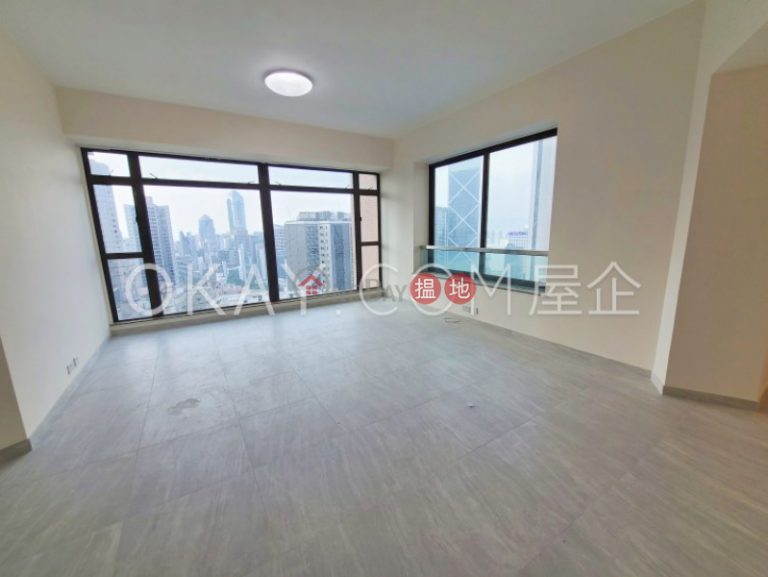 Luxurious 3 bedroom in Mid-levels Central | Rental
