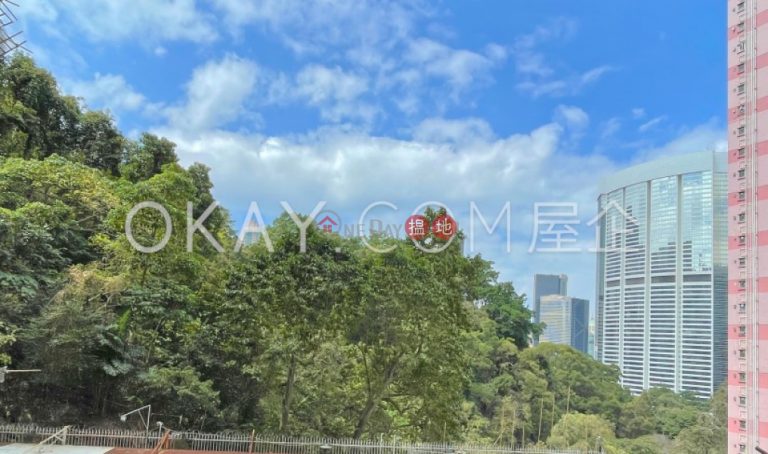 Lovely 3 bedroom with balcony & parking | Rental