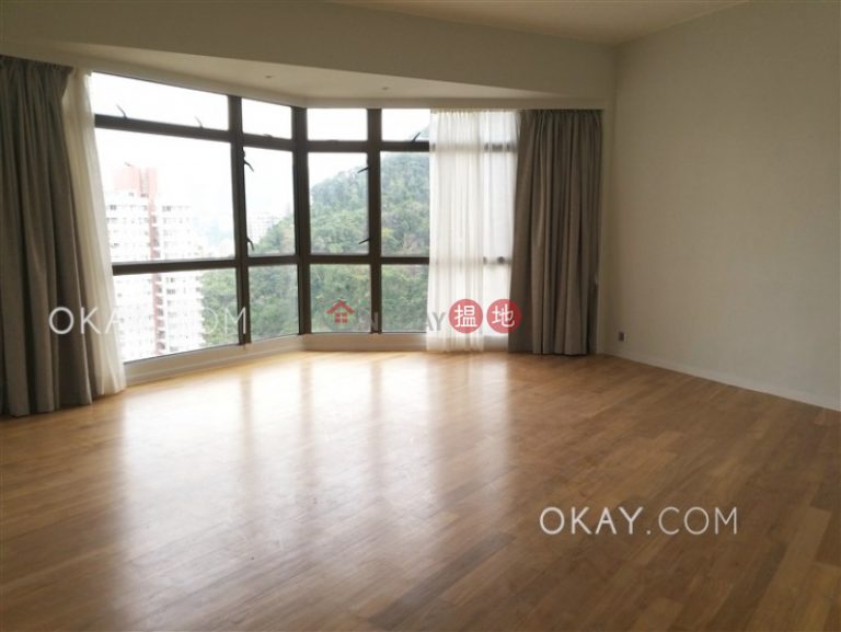 Unique 3 bedroom with parking | Rental