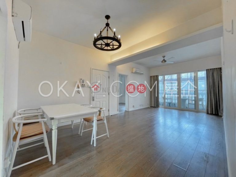 Lovely 3 bedroom with balcony & parking | Rental
