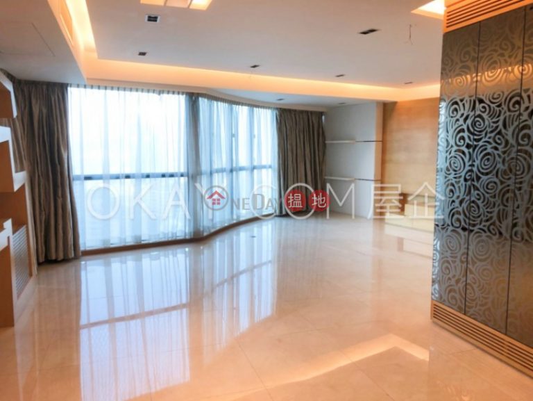 Unique 4 bedroom with parking | Rental