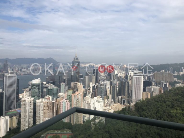 Gorgeous 4 bedroom on high floor with balcony & parking | Rental