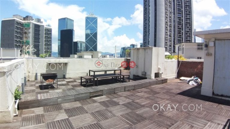 Elegant 3 bedroom with rooftop & parking | Rental