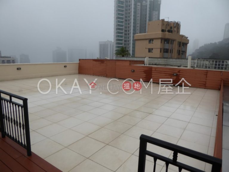 Efficient 4 bed with harbour views, rooftop & balcony | Rental