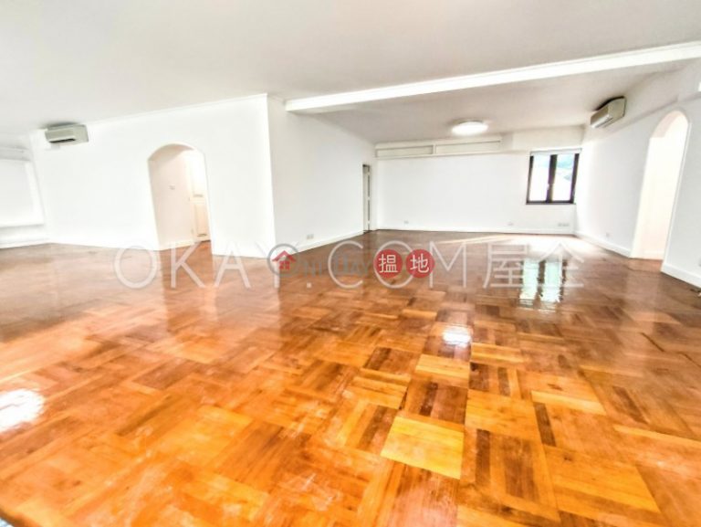 Efficient 4 bedroom with balcony & parking | Rental