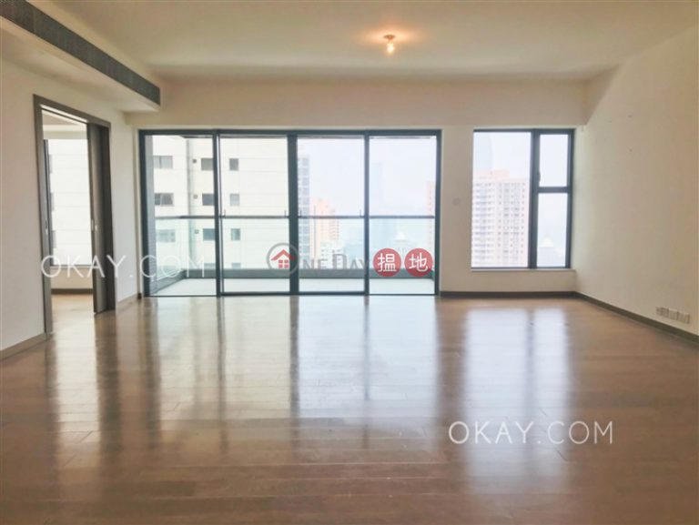 Unique 3 bedroom with balcony & parking | Rental