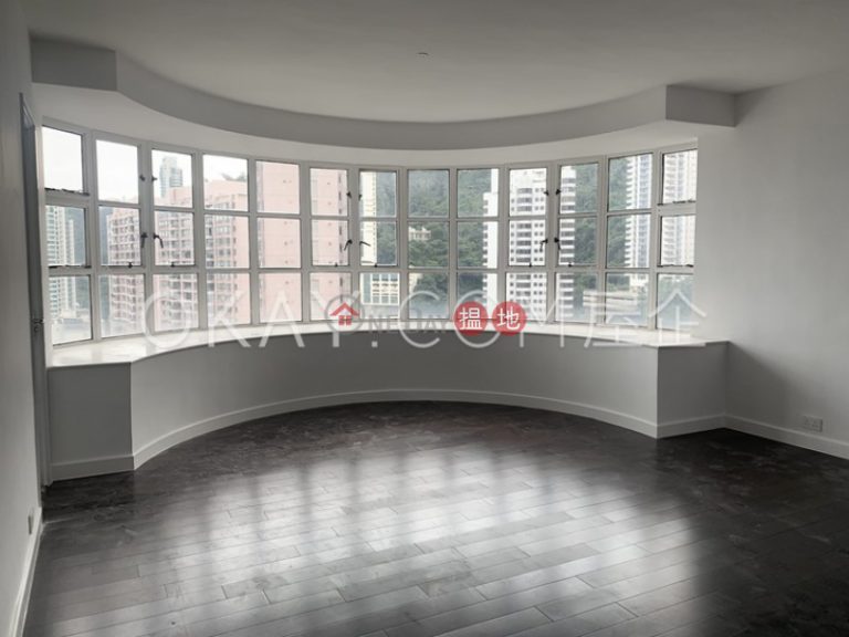 Efficient 4 bed on high floor with balcony & parking | Rental